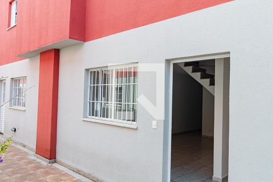Fachada de casa de condomínio à venda com 2 quartos, 75m² em Conjunto Residencial Jardim Canaã, São Paulo