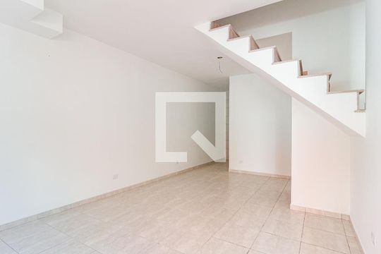 Sala de casa de condomínio à venda com 2 quartos, 75m² em Conjunto Residencial Jardim Canaã, São Paulo