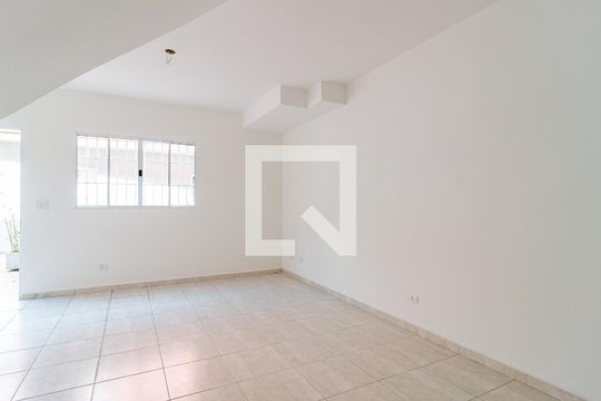 Sala de casa de condomínio à venda com 2 quartos, 75m² em Conjunto Residencial Jardim Canaã, São Paulo