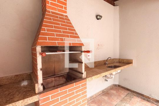 Churrasqueira de casa de condomínio à venda com 2 quartos, 75m² em Conjunto Residencial Jardim Canaã, São Paulo