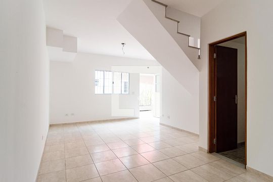 Sala de casa de condomínio à venda com 2 quartos, 75m² em Conjunto Residencial Jardim Canaã, São Paulo