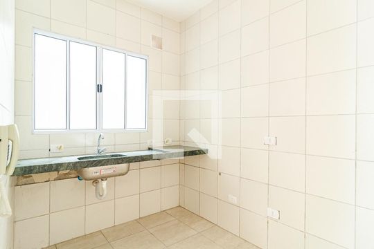 Cozinha de casa de condomínio à venda com 2 quartos, 75m² em Conjunto Residencial Jardim Canaã, São Paulo