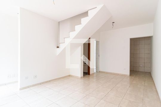 Sala de casa de condomínio à venda com 2 quartos, 75m² em Conjunto Residencial Jardim Canaã, São Paulo