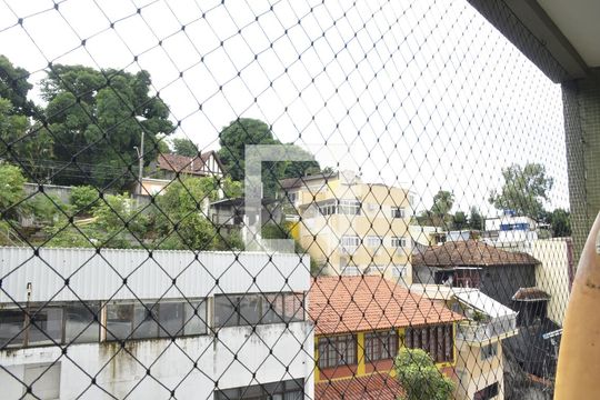 Vista Sala de apartamento à venda com 2 quartos, 90m² em Icaraí, Niterói