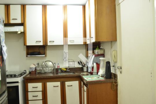 Cozinha de apartamento à venda com 2 quartos, 90m² em Icaraí, Niterói