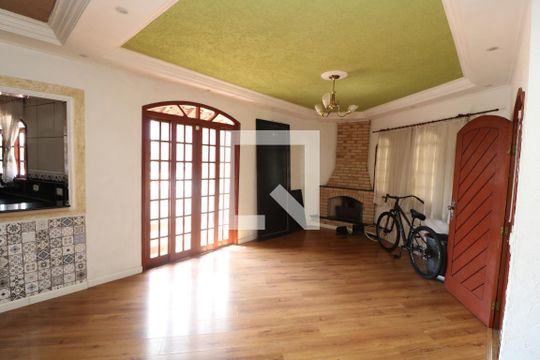 Casa à venda com 4 quartos, 550m² em Chácara Belenzinho, São Paulo
