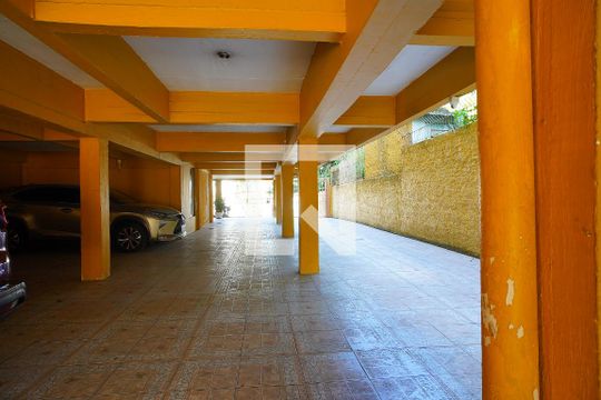 Garagem de apartamento à venda com 4 quartos, 192m² em Vila Ipiranga, Porto Alegre
