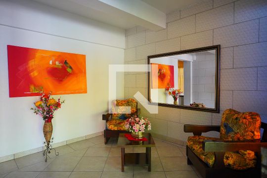 Hall de Entrada de apartamento à venda com 4 quartos, 192m² em Vila Ipiranga, Porto Alegre