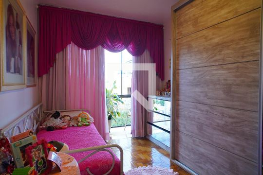 Quarto 1  de apartamento à venda com 4 quartos, 192m² em Vila Ipiranga, Porto Alegre