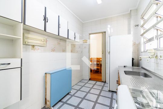 cozinha de apartamento para alugar com 1 quarto, 63m² em Vila da Saúde, São Paulo