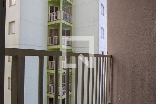 Varanda de apartamento para alugar com 2 quartos, 54m² em Padroeira, Osasco