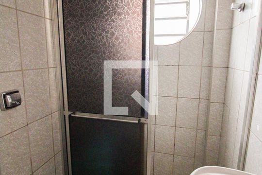 Banheiro de apartamento para alugar com 1 quarto, 30m² em Cidade São Miguel, São Paulo