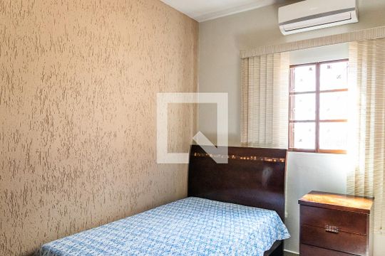 Quarto 1 de casa à venda com 2 quartos, 100m² em Planalto, Belo Horizonte