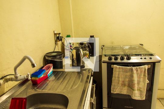 Cozinha de casa à venda com 1 quarto, 310m² em Cavalhada, Porto Alegre