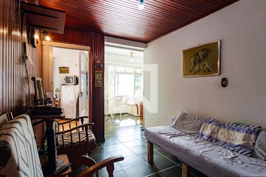 Sala de TV de casa à venda com 1 quarto, 300m² em Jabaquara, São Paulo