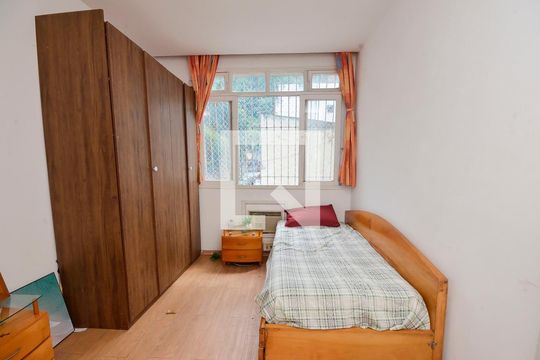 Quarto de apartamento à venda com 1 quarto, 43m² em Catete, Rio de Janeiro