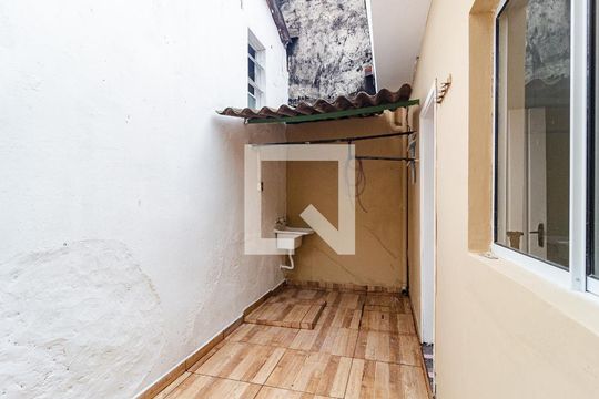 Lavanderia de casa para alugar com 2 quartos, 65m² em Vila Guarani (z Sul), São Paulo