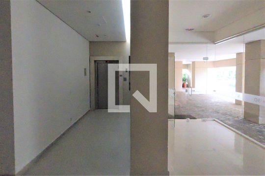 Hall de Entrada de apartamento à venda com 3 quartos, 114m² em Vila Santo Antônio, Guarulhos