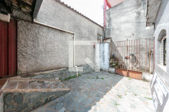Garagem de casa à venda com 3 quartos, 105m² em Glória, Contagem