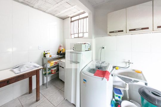 Área de Serviço de casa à venda com 3 quartos, 105m² em Glória, Contagem