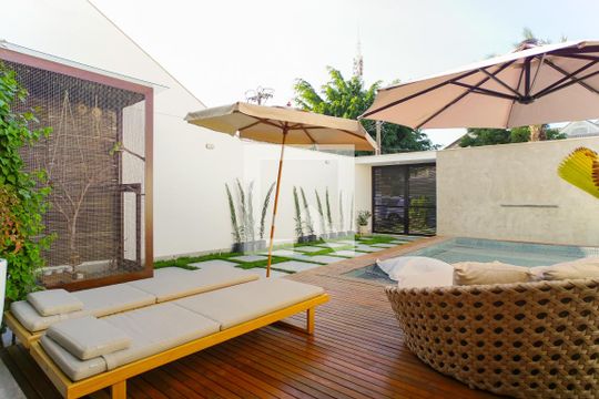 Área Externa - Piscina de casa de condomínio à venda com 5 quartos, 400m² em Barra da Tijuca, Rio de Janeiro