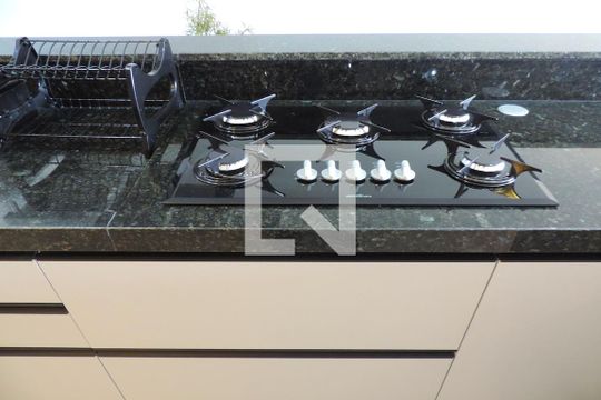 Cozinha de casa para alugar com 3 quartos, 310m² em Rio Tavares, Florianópolis