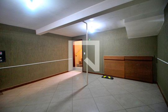 Garagem de casa para alugar com 1 quarto, 62m² em Vila Bela Vista, Santo André