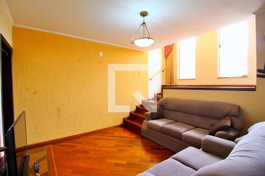 Sala de casa para alugar com 1 quarto, 62m² em Vila Bela Vista, Santo André
