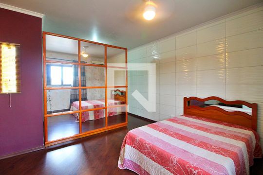 Quarto Suíte de casa para alugar com 1 quarto, 62m² em Vila Bela Vista, Santo André