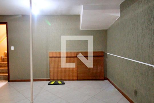 Garagem de casa para alugar com 1 quarto, 62m² em Vila Bela Vista, Santo André