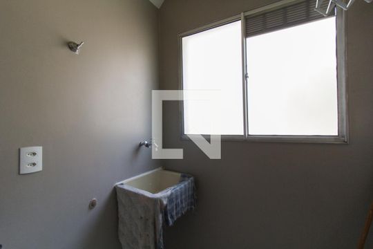 Área de serviço de apartamento para alugar com 2 quartos, 54m² em Bairro da Vossoroca, Sorocaba