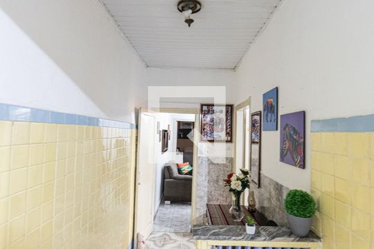 Corredor de casa à venda com 2 quartos, 300m² em Vila Matilde, São Paulo