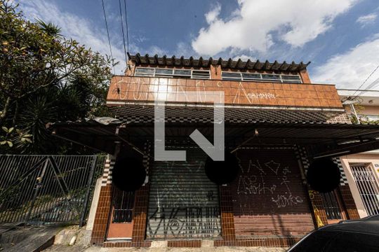 Fachada de casa à venda com 2 quartos, 300m² em Vila Matilde, São Paulo
