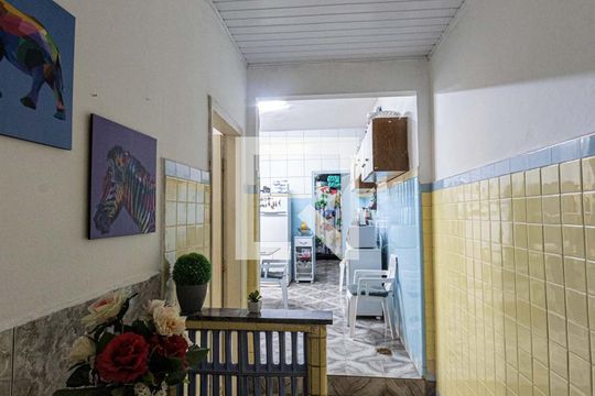 Corredor de casa à venda com 2 quartos, 300m² em Vila Matilde, São Paulo