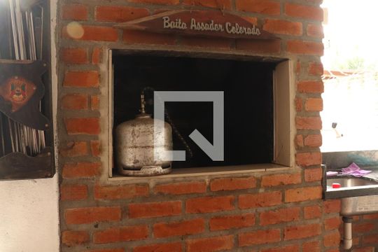 Área comum - Churrasqueira de casa à venda com 2 quartos, 360m² em Santos Dumont, São Leopoldo