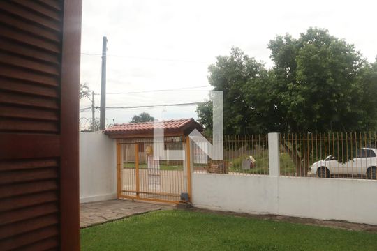 Vista de casa à venda com 2 quartos, 360m² em Santos Dumont, São Leopoldo