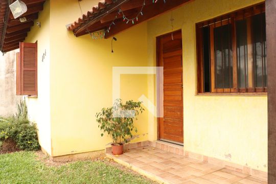 Fachada de casa à venda com 2 quartos, 360m² em Santos Dumont, São Leopoldo