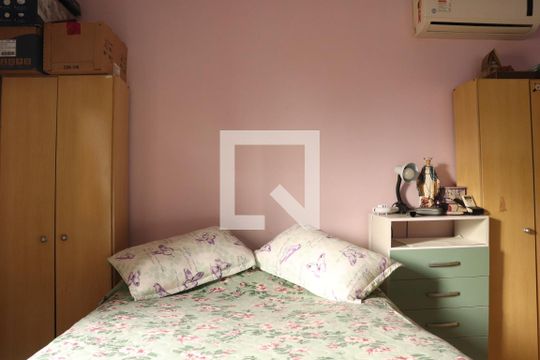 Quarto de casa à venda com 2 quartos, 360m² em Santos Dumont, São Leopoldo