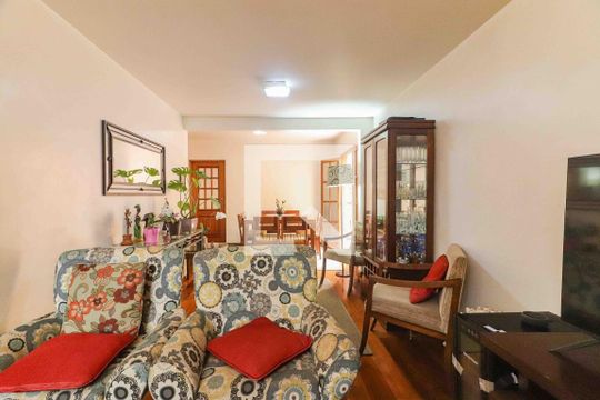 Sala de casa à venda com 2 quartos, 125m² em Ferreira, São Paulo