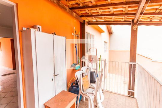 Varanda  de casa à venda com 2 quartos, 250m² em Vila Curuçá, Santo André