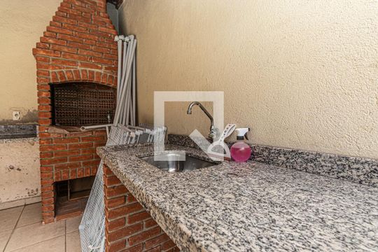 Churrasqueira de casa à venda com 3 quartos, 180m² em Santa Paula, São Caetano do Sul