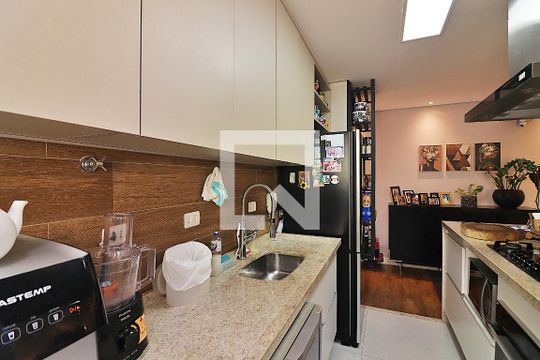 Cozinha e Área de Serviço de apartamento à venda com 2 quartos, 67m² em Taboão, São Bernardo do Campo