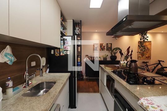 Cozinha e Área de Serviço de apartamento à venda com 2 quartos, 67m² em Taboão, São Bernardo do Campo