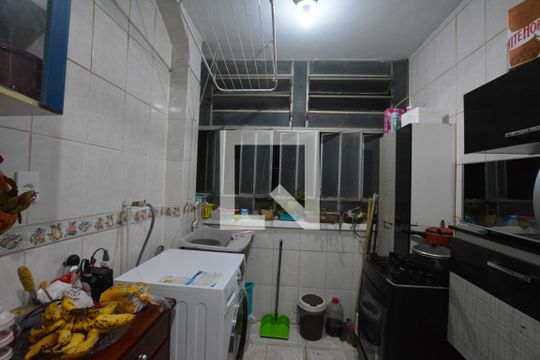 Cozinha de apartamento à venda com 3 quartos, 76m² em Vista Alegre, Rio de Janeiro