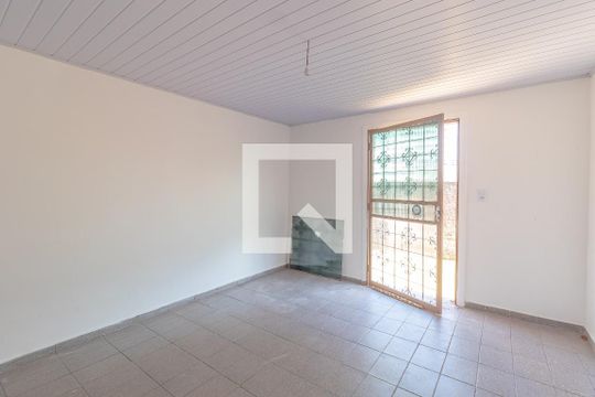 Sala de Estar de casa para alugar com 3 quartos, 135m² em Parque Amazônia, Goiânia