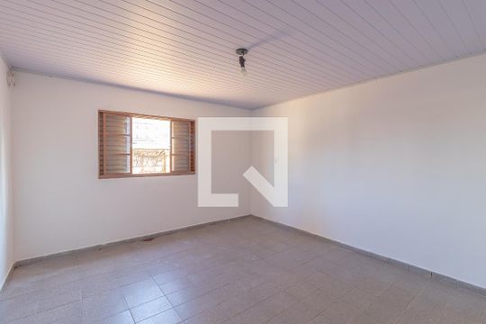 Quarto 1 de casa para alugar com 3 quartos, 135m² em Parque Amazônia, Goiânia