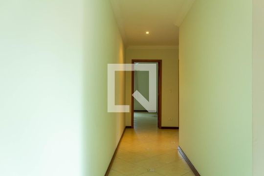 Corredor de casa para alugar com 3 quartos, 700m² em Jardim Ipanema (zona Sul), São Paulo