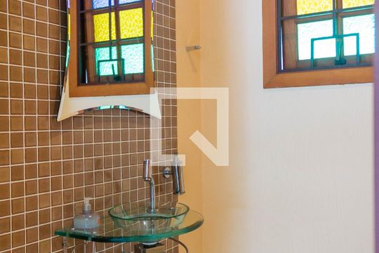 Lavabo de casa para alugar com 3 quartos, 700m² em Jardim Ipanema (zona Sul), São Paulo