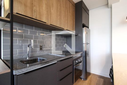Cozinha de apartamento para alugar com 1 quarto, 41m² em Indianópolis, São Paulo