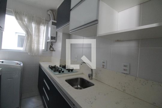 Cozinha de apartamento à venda com 2 quartos, 58m² em Igara, Canoas